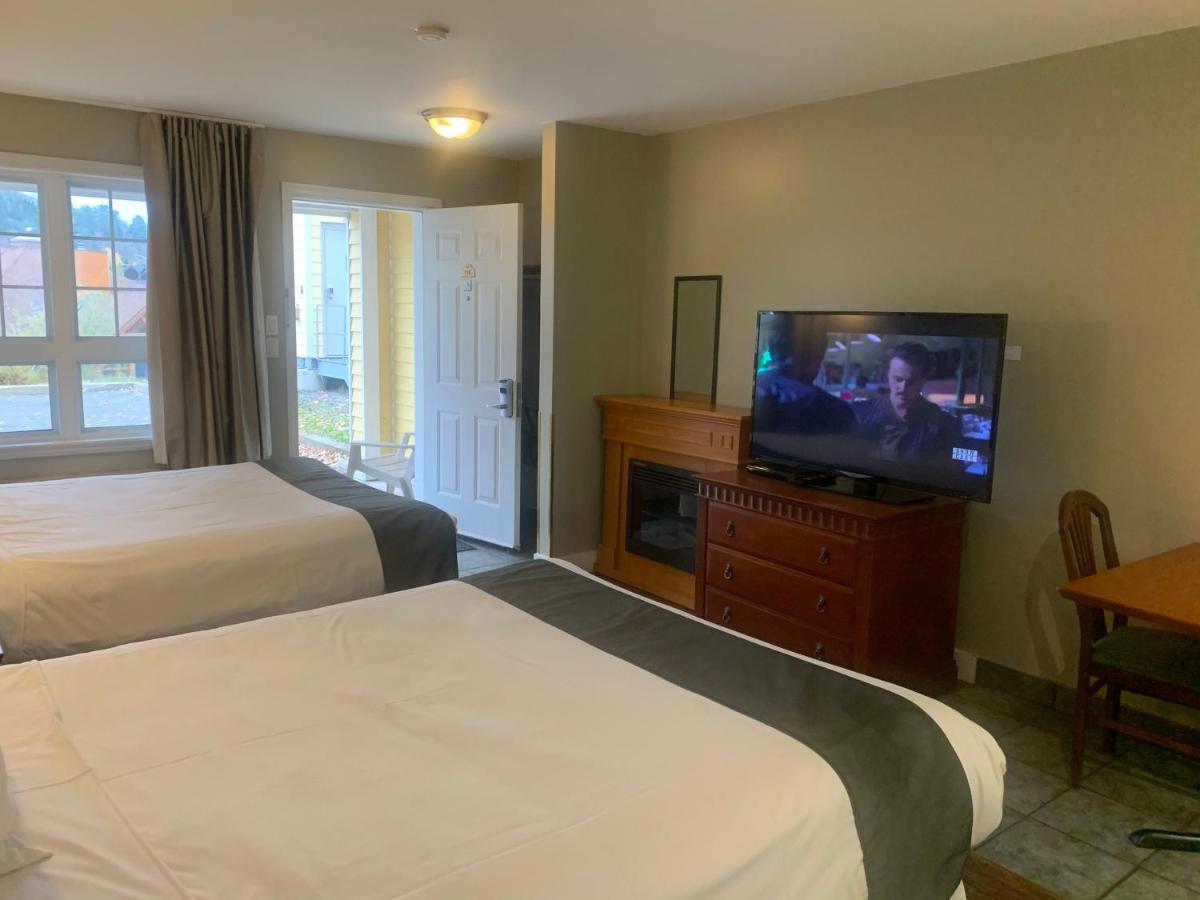 Hotel And Suites Les Laurentides Saint-Sauveur Exterior foto