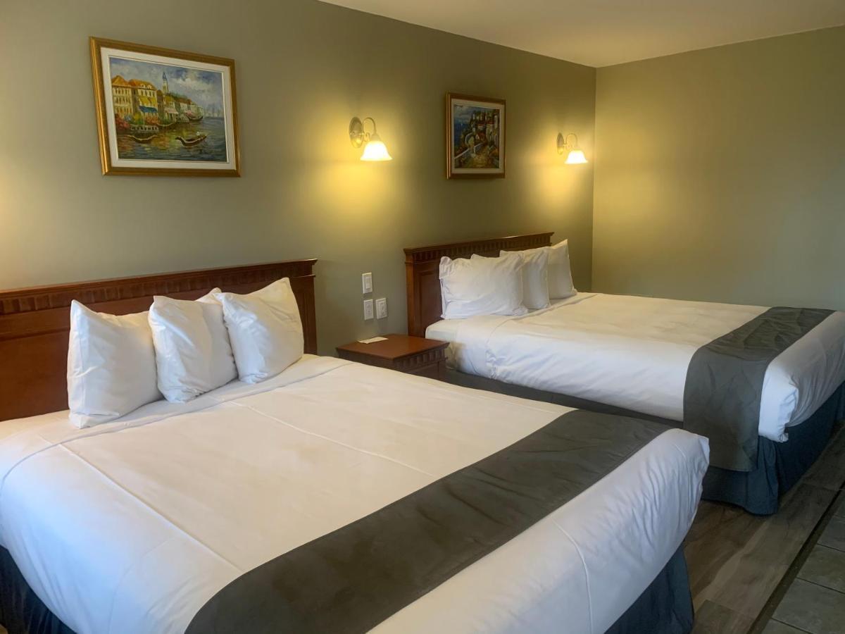 Hotel And Suites Les Laurentides Saint-Sauveur Exterior foto