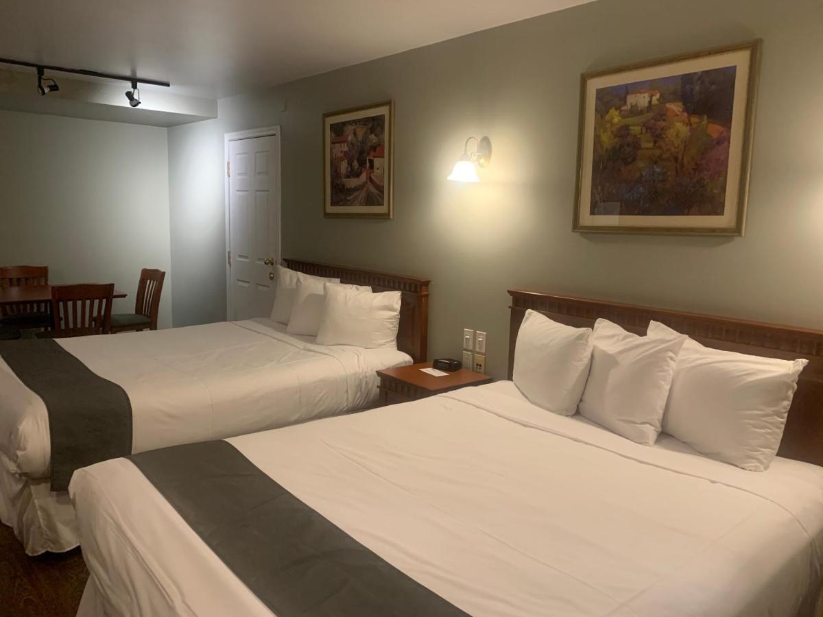 Hotel And Suites Les Laurentides Saint-Sauveur Exterior foto